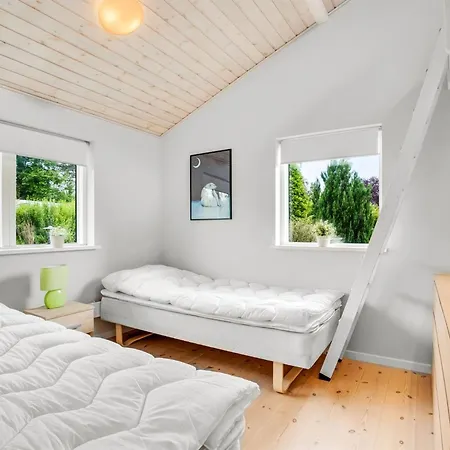Vakantiehuis Zuhra - 250m From The Sea By Interhome Præstø