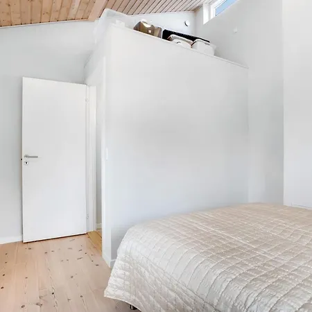 Zuhra - 250m From The Sea By Interhome Præstø