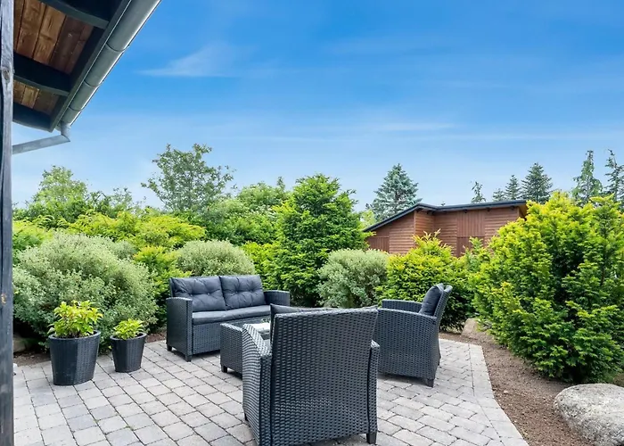 Zuhra - 250m From The Sea By Interhome