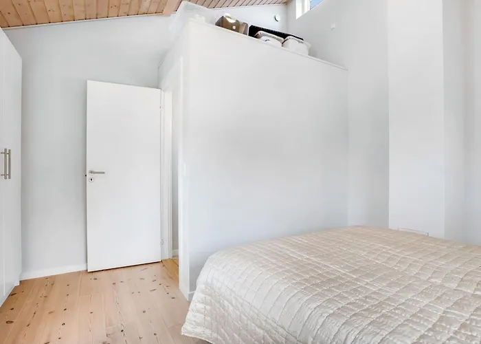 Zuhra - 250m From The Sea By Interhome Дом отдыха *