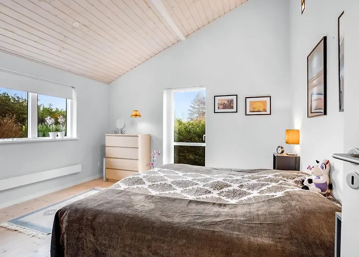 Zuhra - 250m From The Sea By Interhome Дом отдыха *