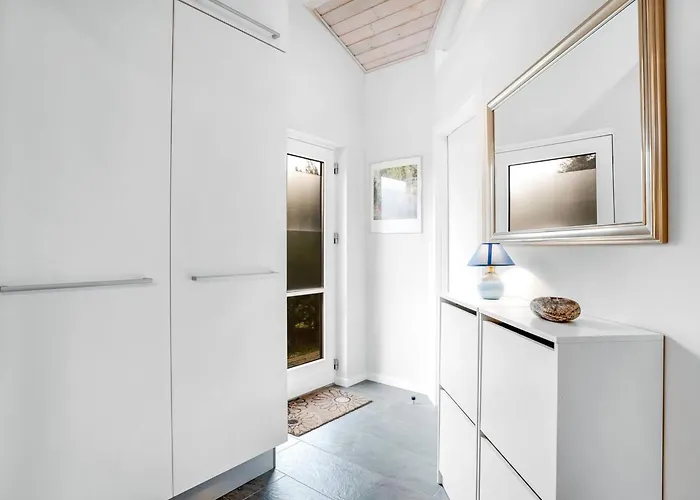 Zuhra - 250m From The Sea By Interhome Дом отдыха